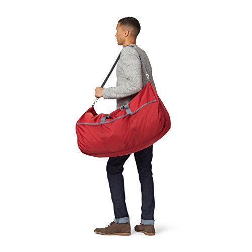 AmazonBasics - Bolsa grande de viaje/deporte (lona, 98 l), color rojo