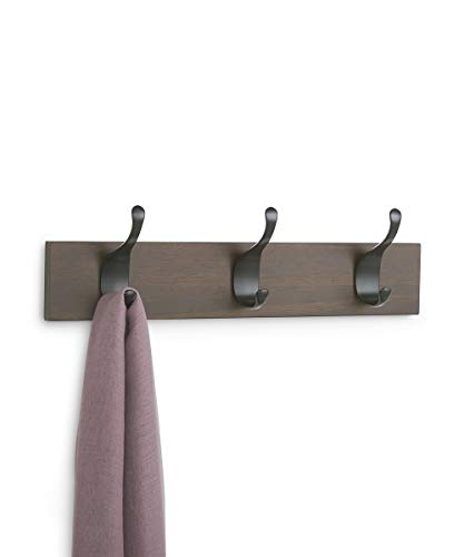 AmazonBasics - Perchero de madera de pared, 3 ganchos modernos 34 cm, Nogal, 2 unidades