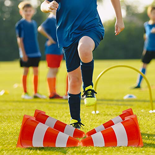 BRAMBLE! 12 Conos de Tráfico de Entrenamiento, 23cm - Naranja y Blanco - Ideal para Ninos, Juegos, Deportivos, Futbol, Senalizacion, Entrenamiento para Perros.