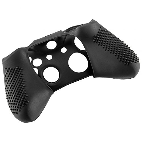 eXtremeRate Funda Silicona para Mando Xbox One Carcasa Suave Cubierta Antideslizante Protectora para Mando Controlador de Xbox One S/X con Dos Grips de Joyticks(Negro)