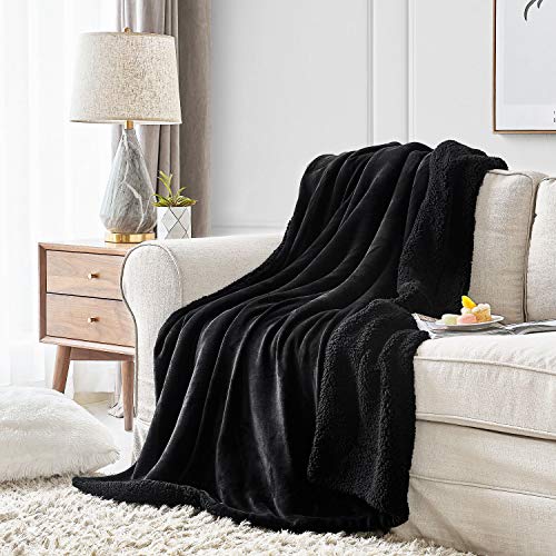 Hansleep Manta Reversible de Franela Sherpa, 130x165 cm Manta Polar para Sofá Cama, 100% Microfibra Cepillada Extra Suave Transpirable - Mantas de Pelo Cálida Acogedor, Negro