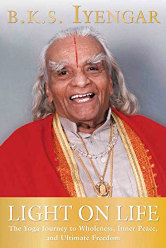 Light On Life (Iyengar Yoga Books)