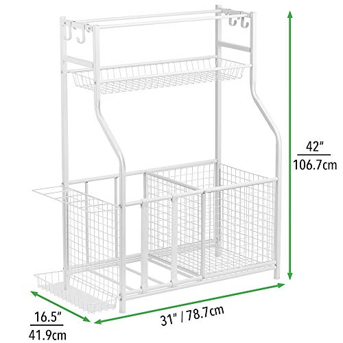 mDesign Mueble auxiliar para material deportivo – Versátil guarda pelotas con 4 ganchos, 3 cestas, y soportes para balones y raquetas – Estantería metálica de pie para garaje, sótano, etc. – blanco