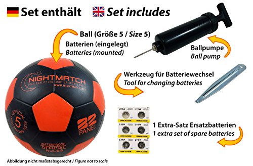 NIGHTMATCH Balón de Fútbol Ilumina Incl. Bomba de balón - LED Interior se Enciende Cuando se patea – Brilla en la Oscuridad - Tamaño 5 - Tamaño y Peso Oficial Negro/Naranja