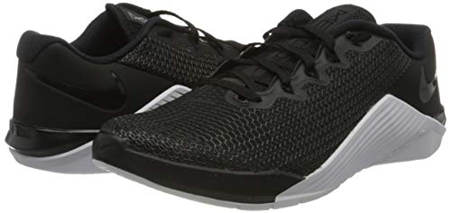 Nike Wmns Metcon 5, Zapatillas de Deporte para Mujer, Multicolor (Black/Black/White/Wolf Grey 10), 36 EU