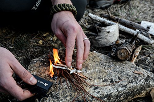 The Friendly Swede Iniciador de Fuego de Emergencia en Aleación de Magnesio Ideal para Acampada y Senderismo (Pack de 3 Encendedores con Raspador, Pedernal y Abrebotellas) - GARANTÍA DE por Vida