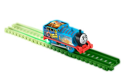 Thomas & Friends Trackmaster Hyper Glow - Set de Juego para Reparto Nocturno